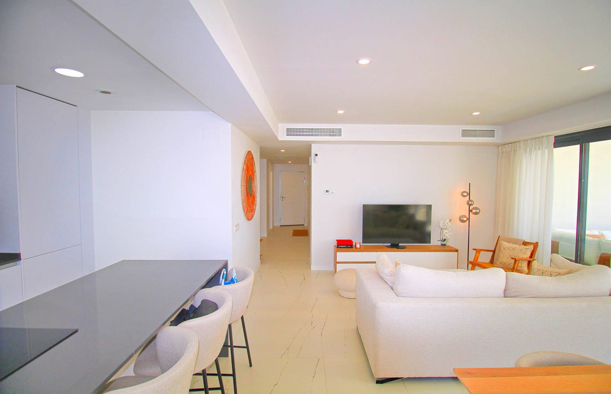 3 Bedroom Apartment in Casares - Photo 8