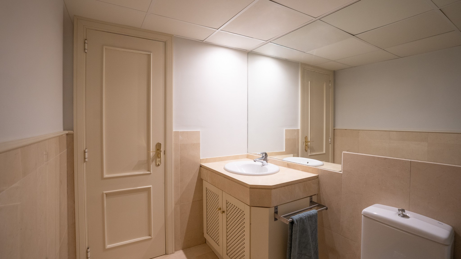 3 Bedroom Apartment in Sotogrande - Photo 8