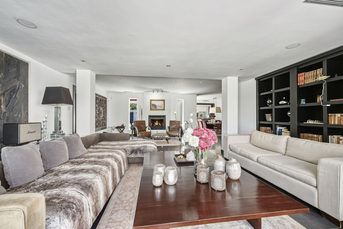 6 Bedroom Villa in San Pedro de Alcántara - Foto 21