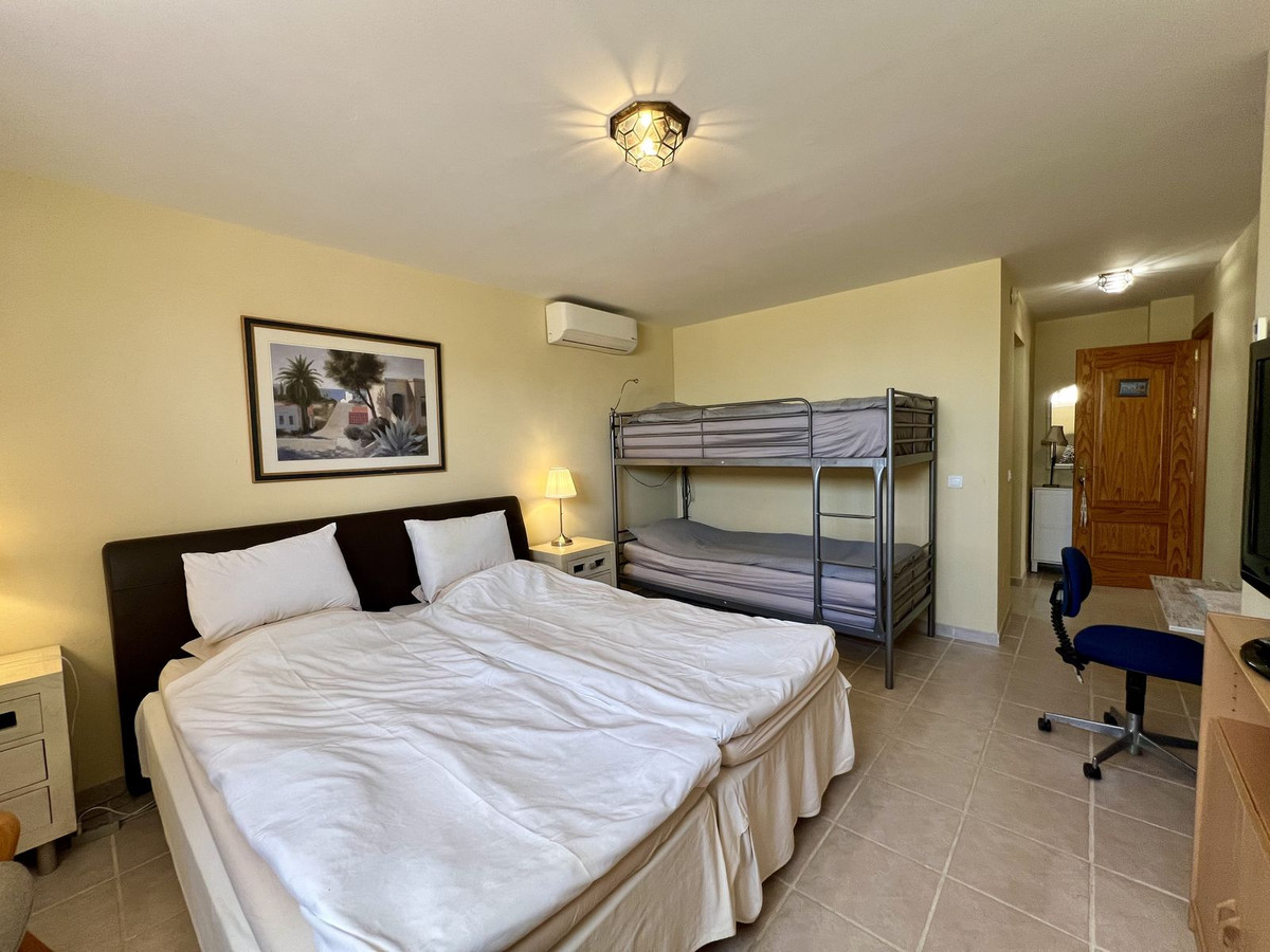 6 Bedroom Country house in Estepona - Foto 25