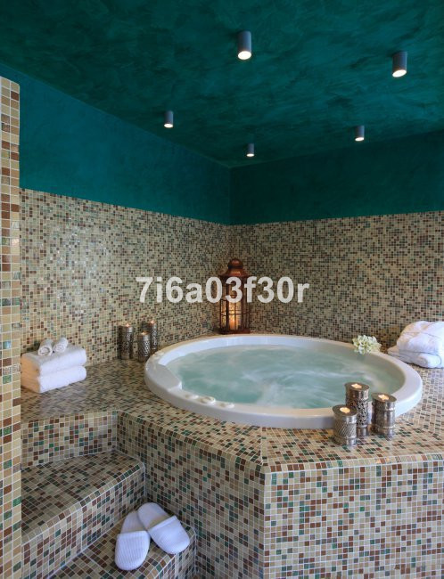3 Bedroom Apartment in Estepona - Photo 16