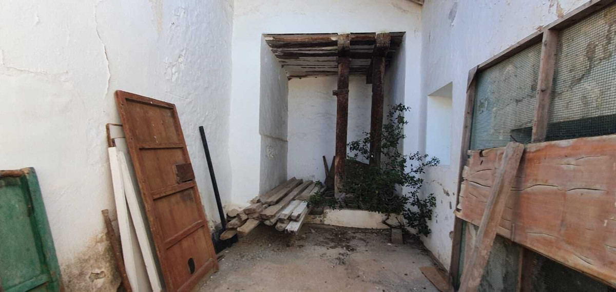 5 Bedroom Country house in Pizarra - Photo 11