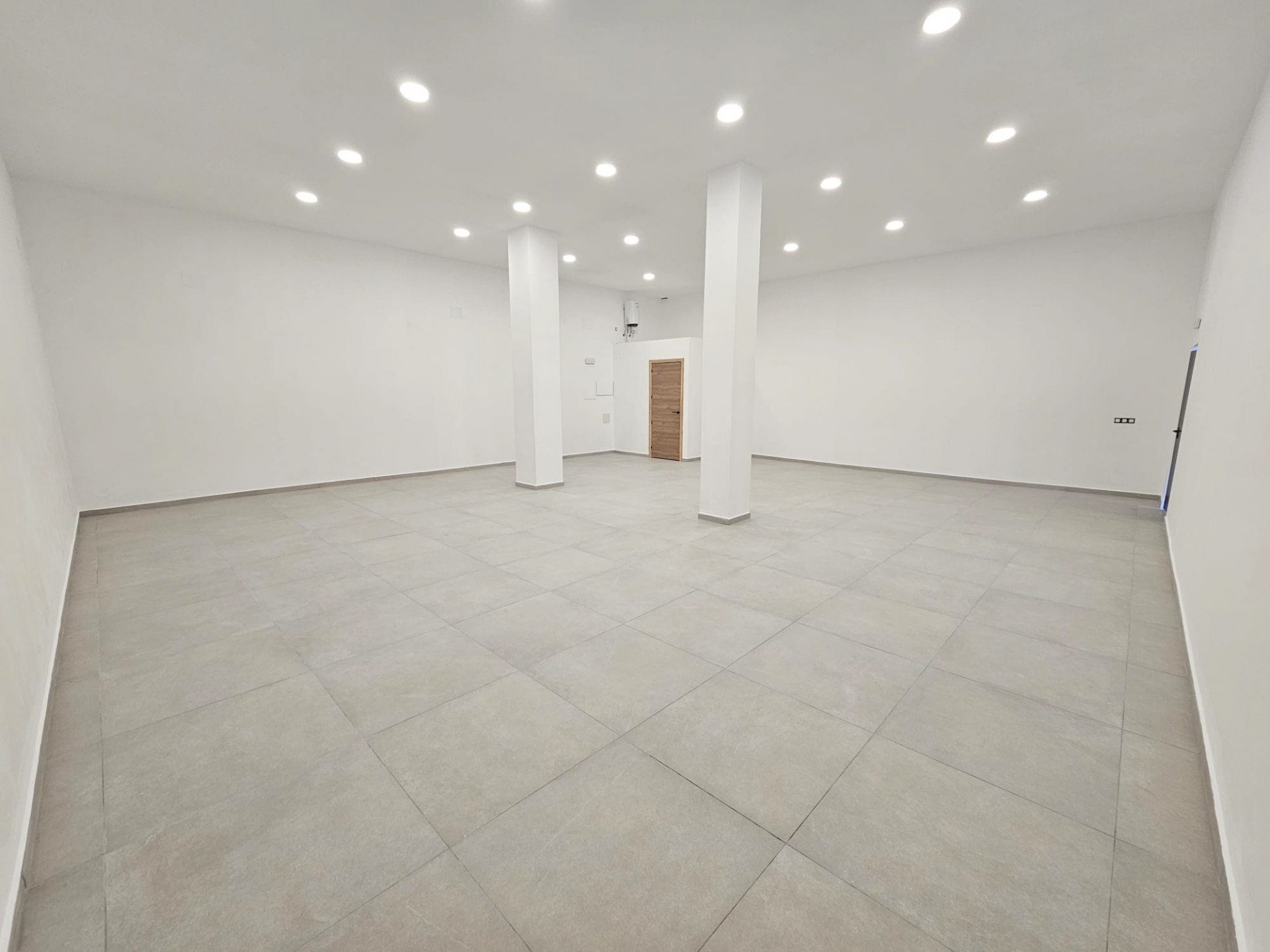 Espaço comercial em Málaga, Espanha – Foto 1
