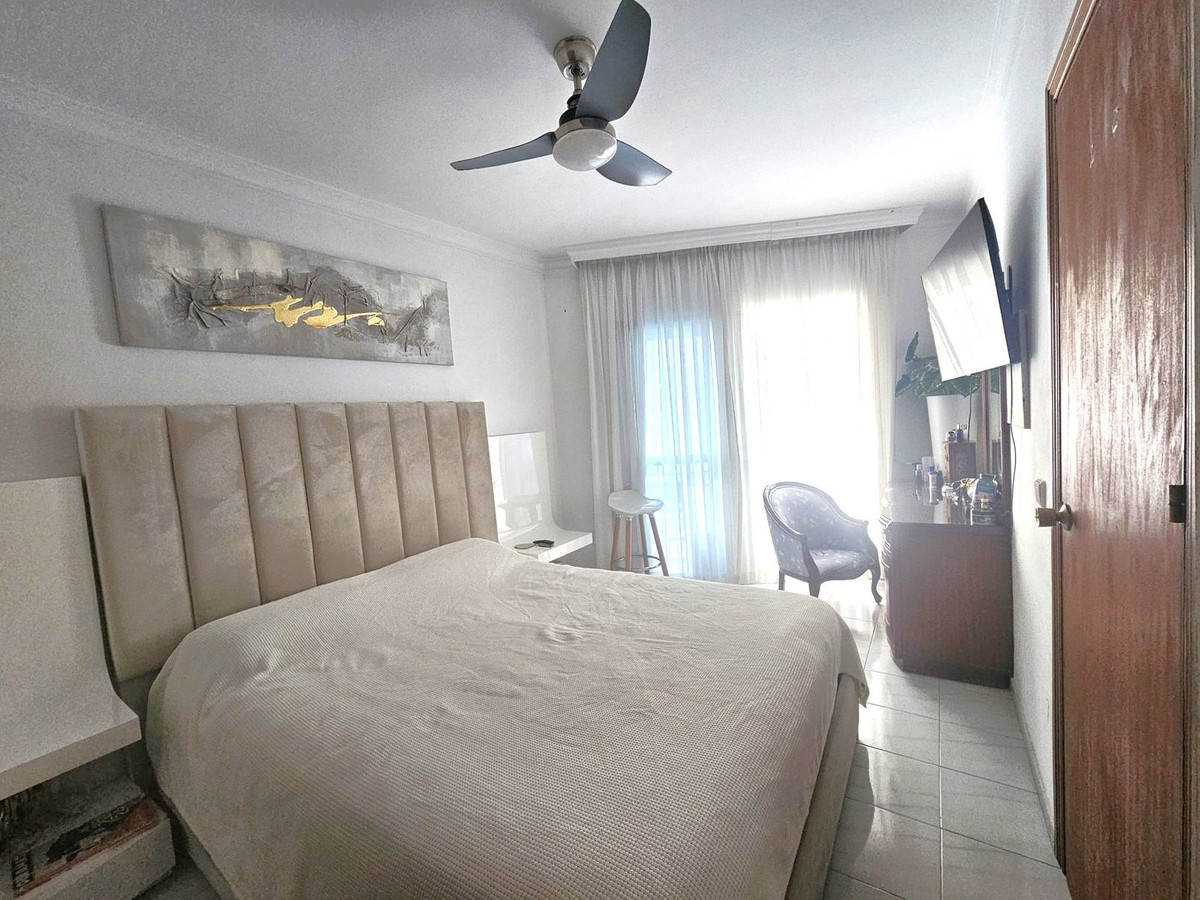 2 Bedroom Apartment in San Pedro de Alcántara - Photo 10