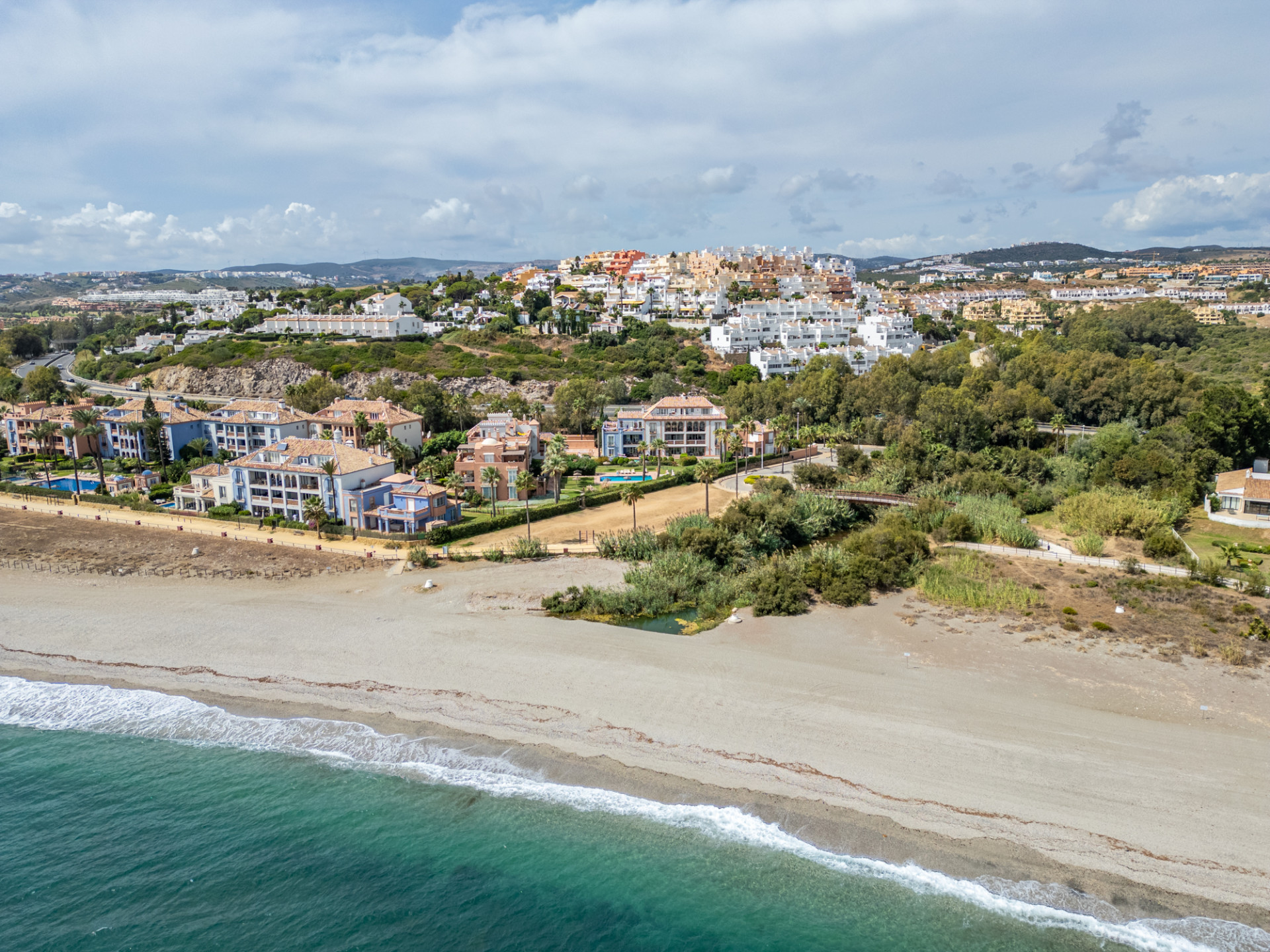 5 Bedroom Villa in Casares - Photo 5