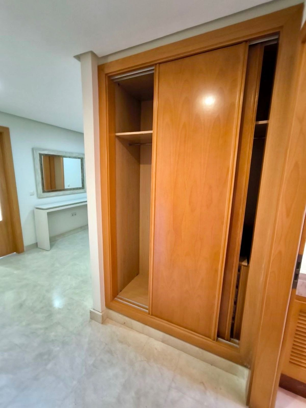 Piso de 2 dormitorios con piscina en Málaga – Foto 29