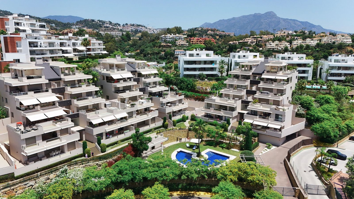 Apartment in Benahavis