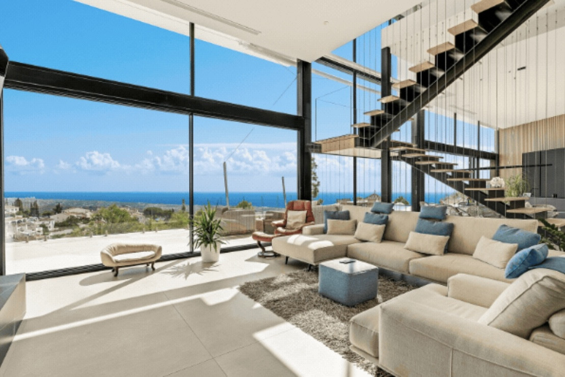 4 Bedroom Villa in Marbella - Photo 2