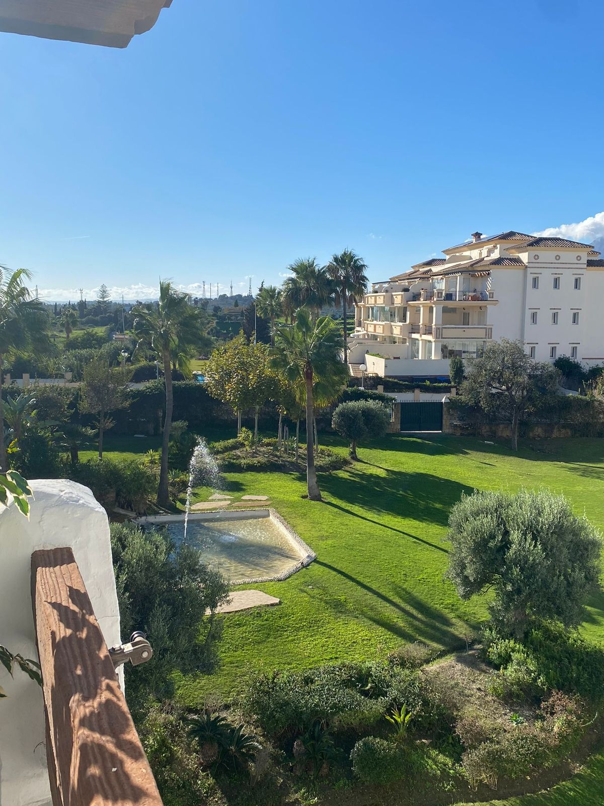 2 Bedroom Penthouse in Estepona - Foto 12