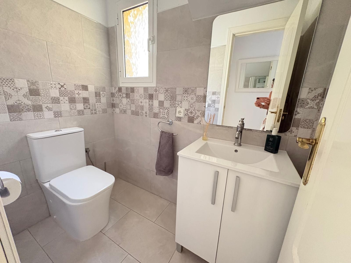 3-bedroom villa with pool in Malaga, Spain – Photo 22