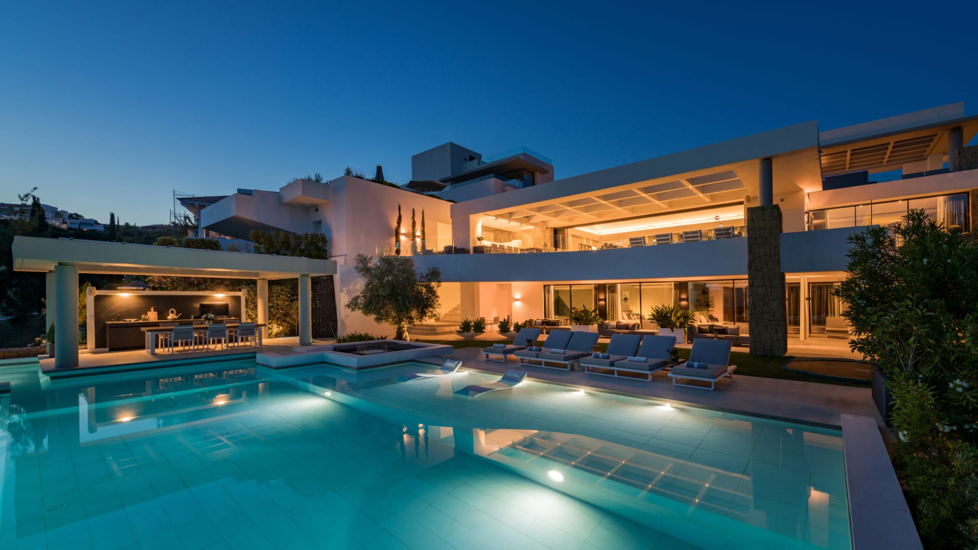 5 Bedroom Villa in Benahavís - Foto 2