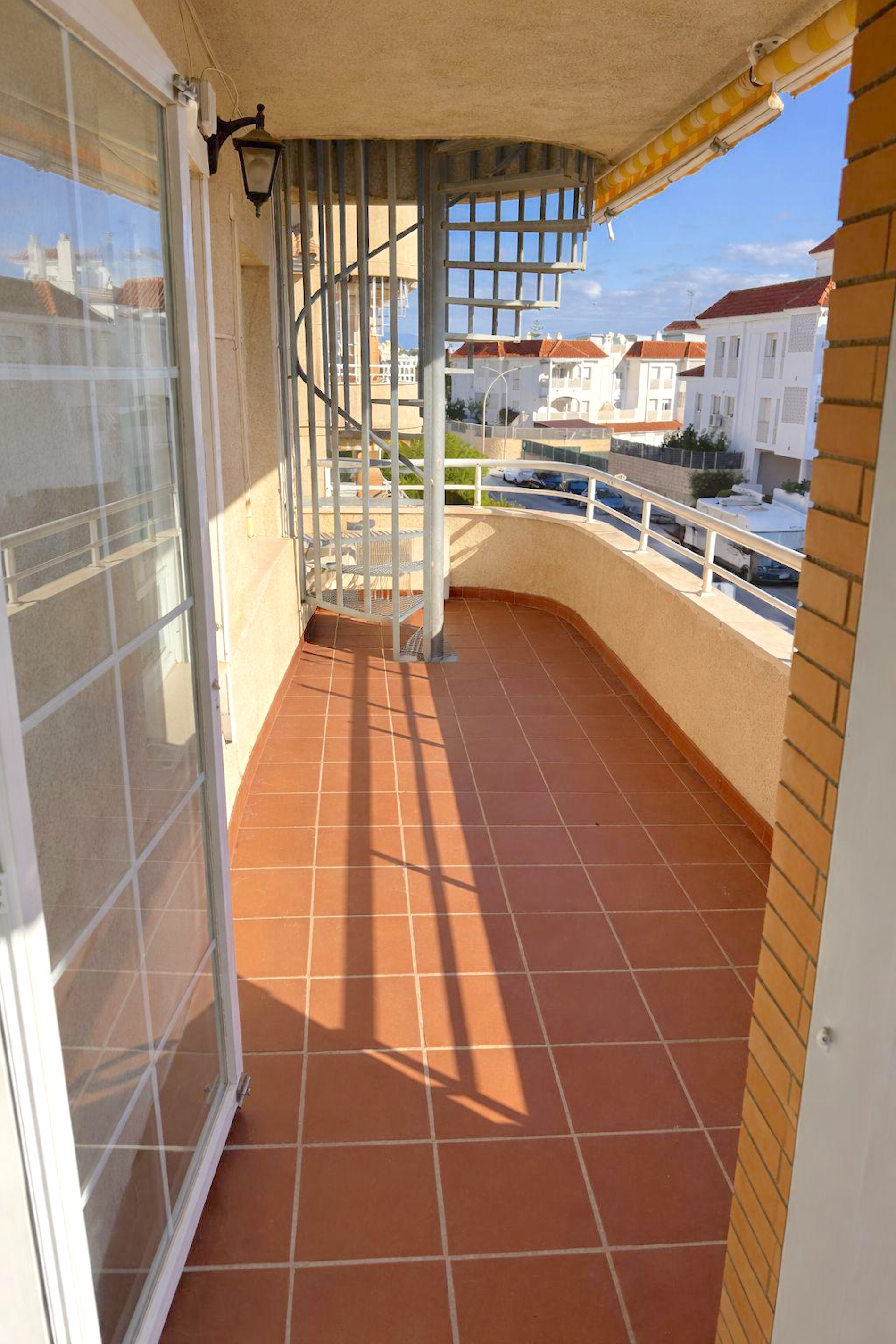 4 Bedroom Penthouse in Torremolinos - Photo 7
