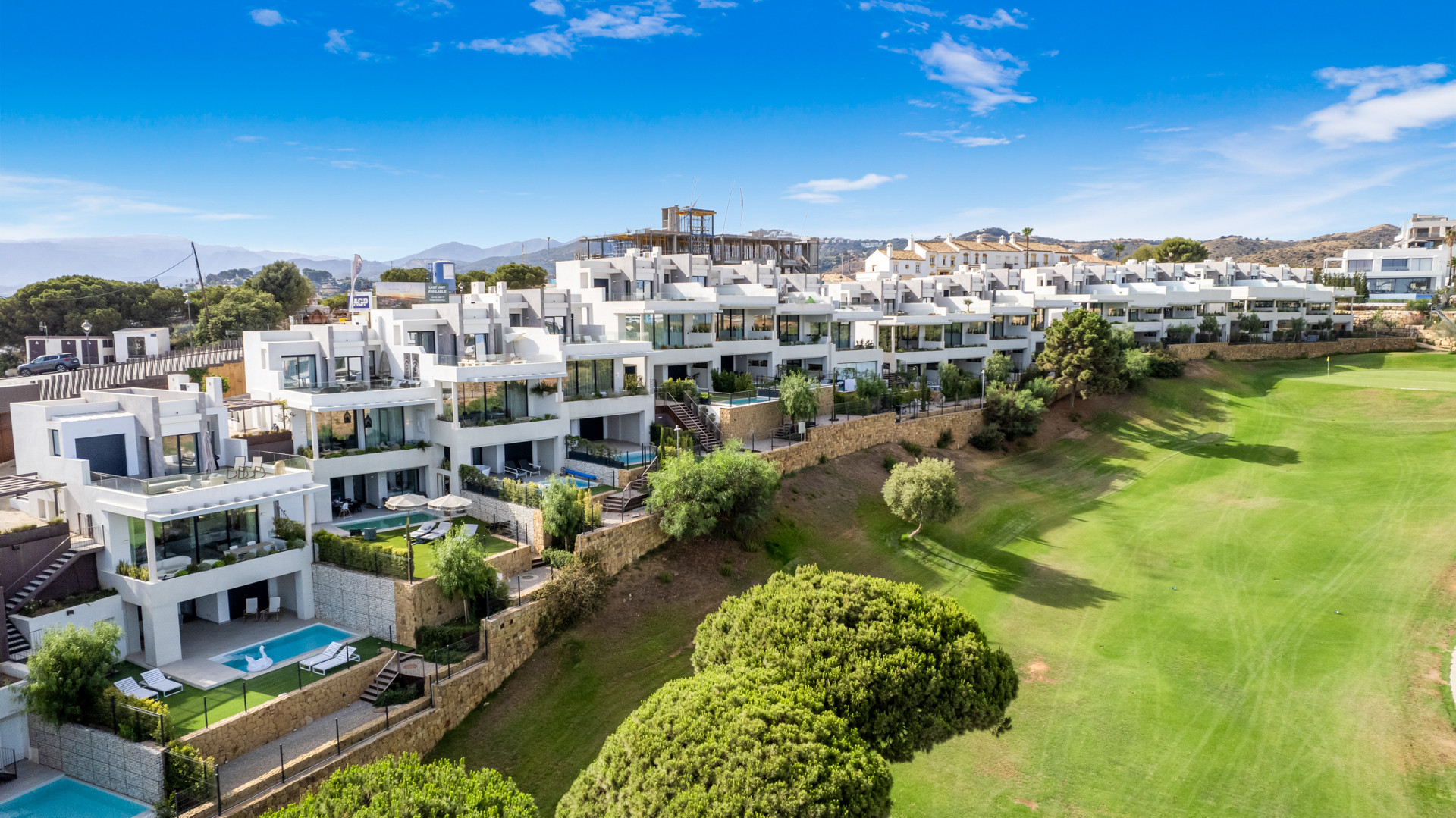 3 Bedroom Townhouse in Marbella - Photo 6