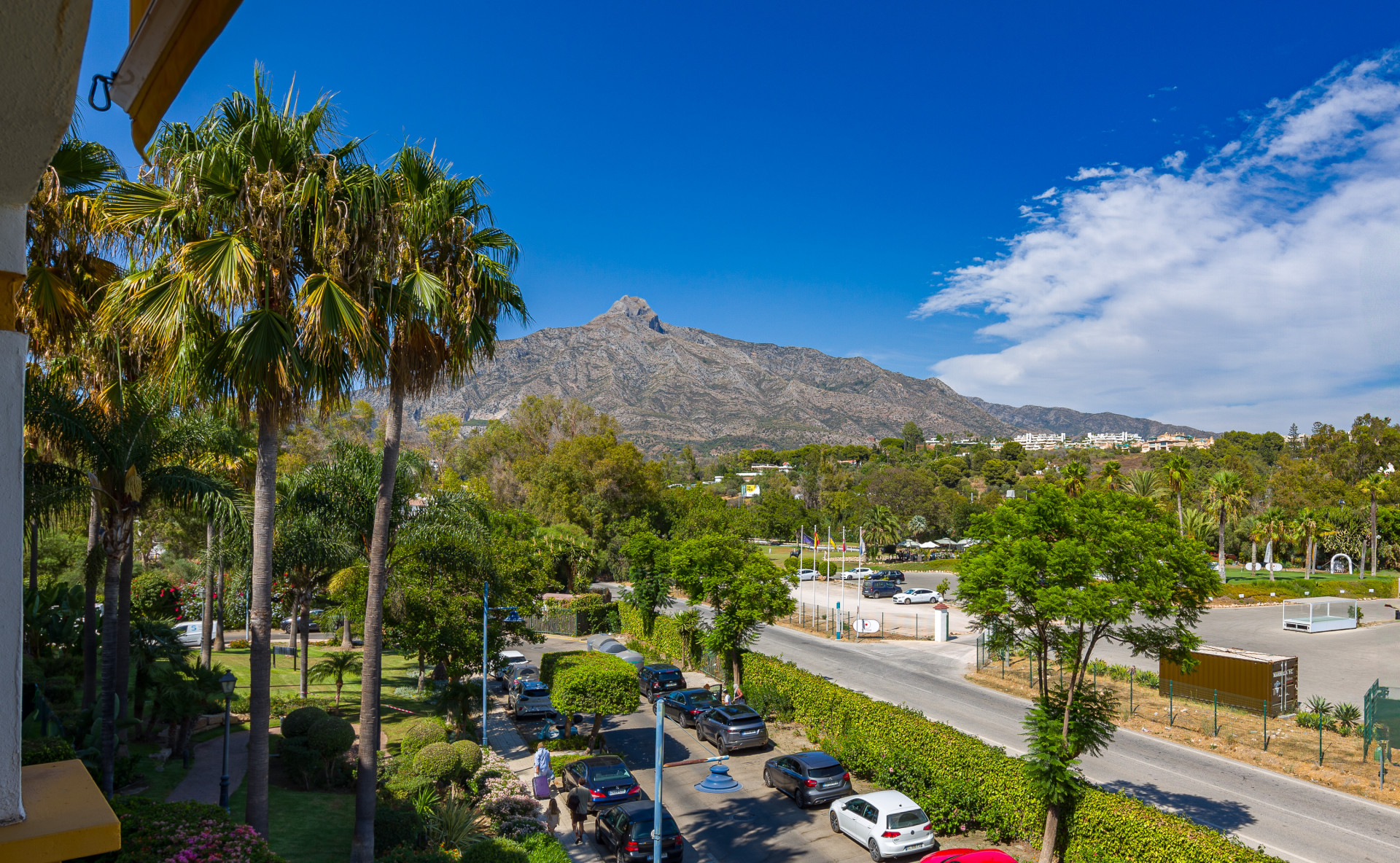 3 Bedroom Apartment in Marbella - Photo 5