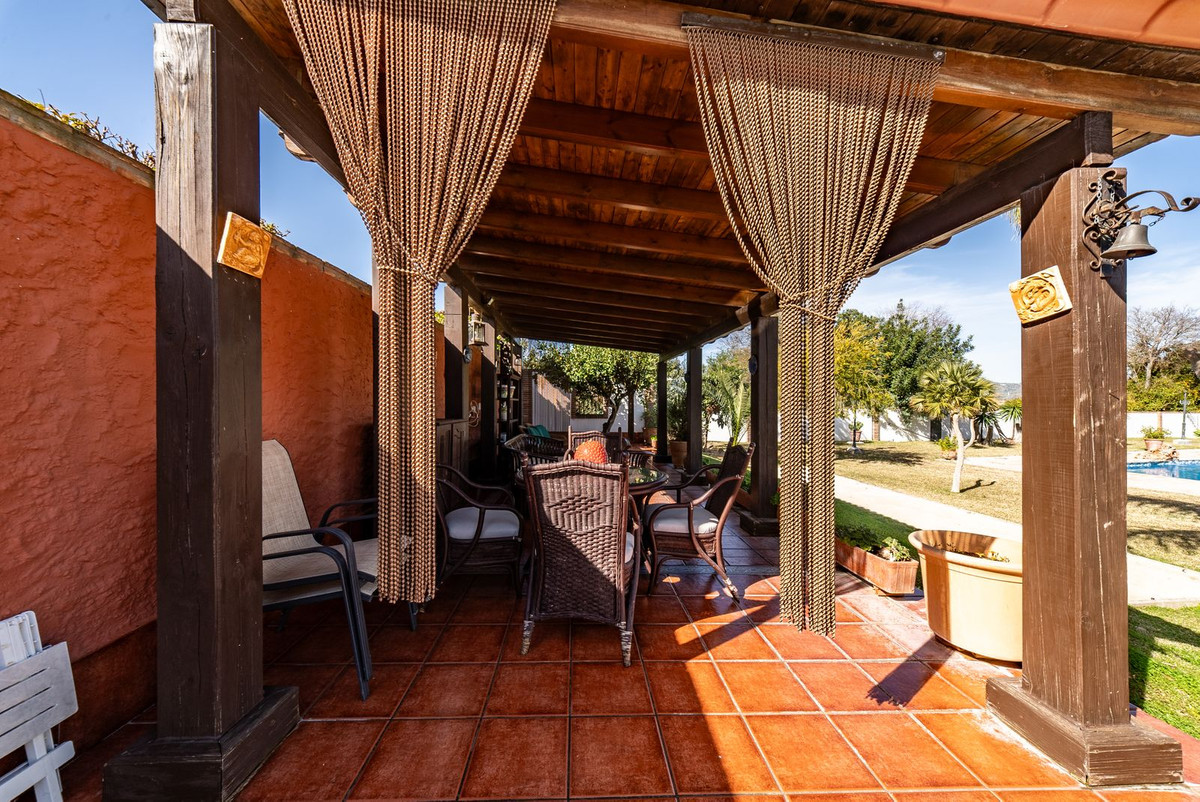 5 Bedroom Villa in Alhaurín de la Torre - Photo 15