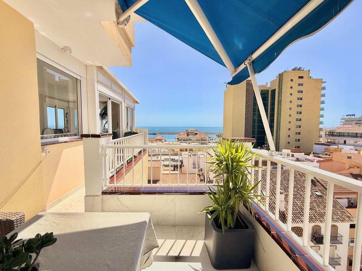 2 Bedroom Penthouse in Fuengirola - Photo 17