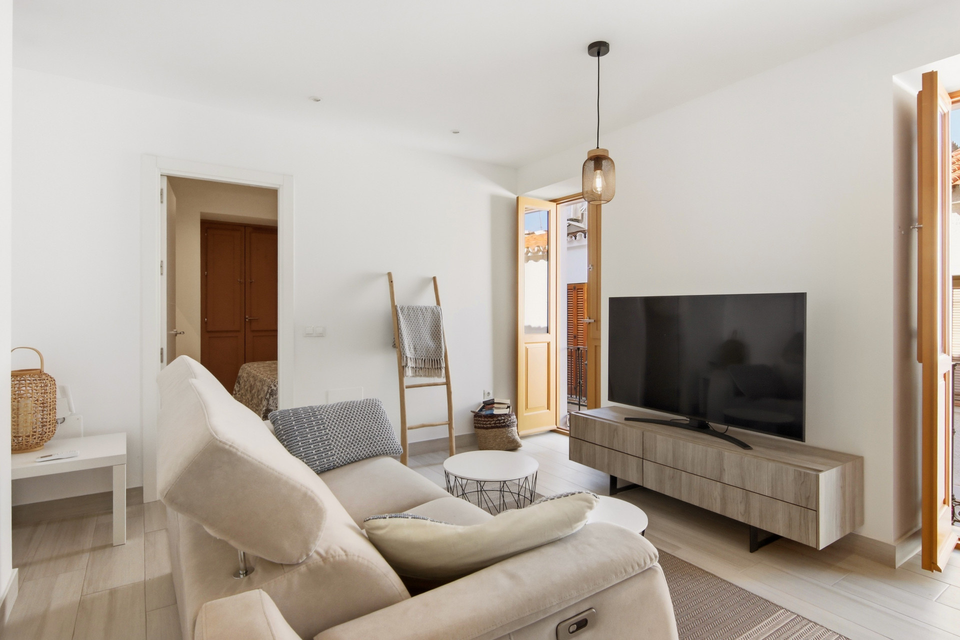 5 Bedroom Townhouse in Estepona - Фото 4