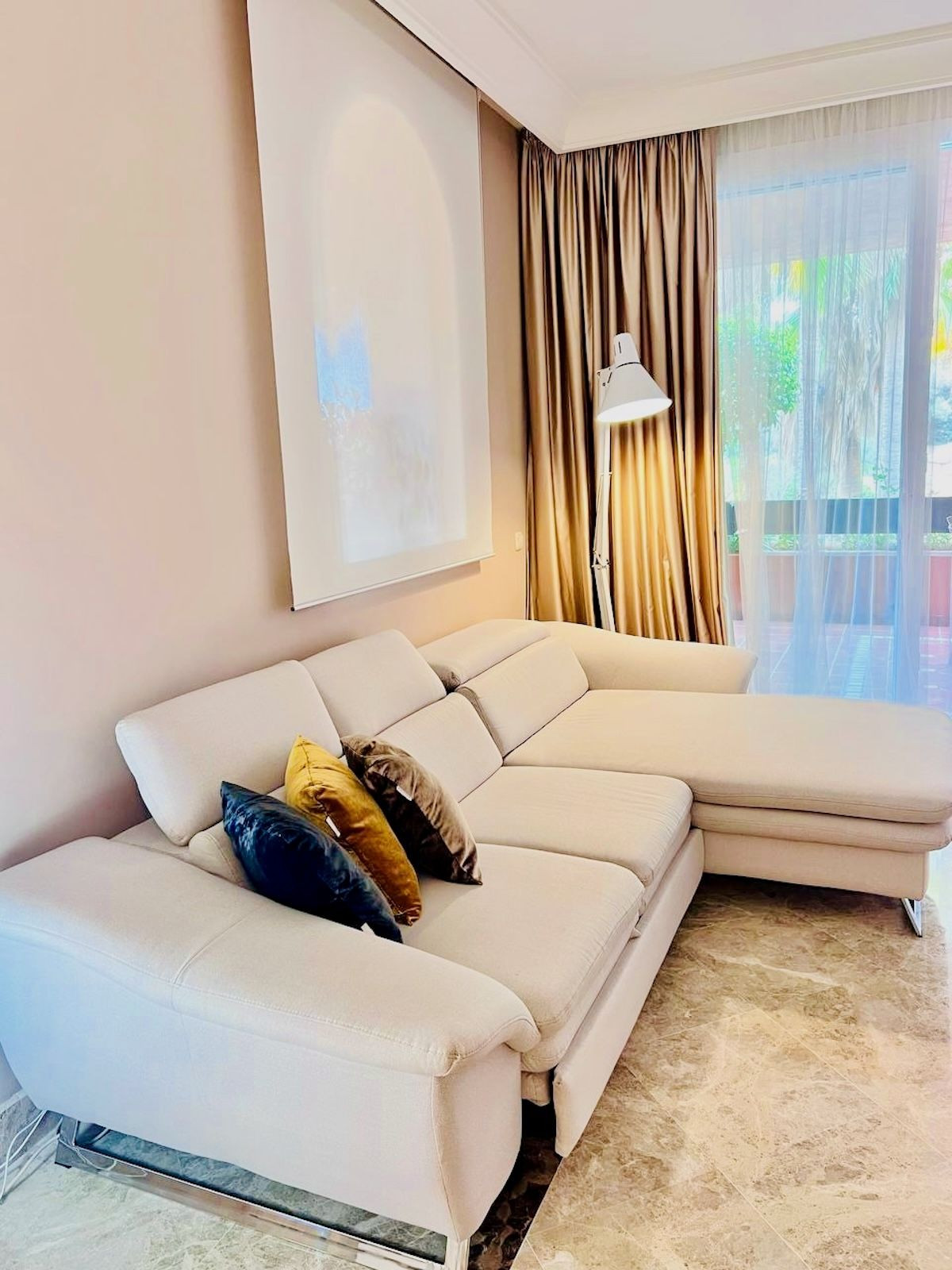 3 Bedroom Apartment in Marbella - Photo 11