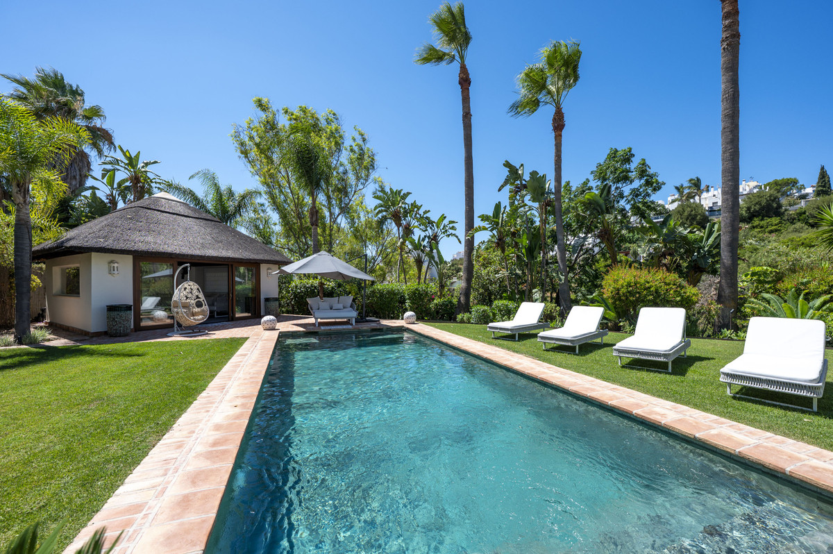 4 Bedroom Villa in Estepona - Foto 2