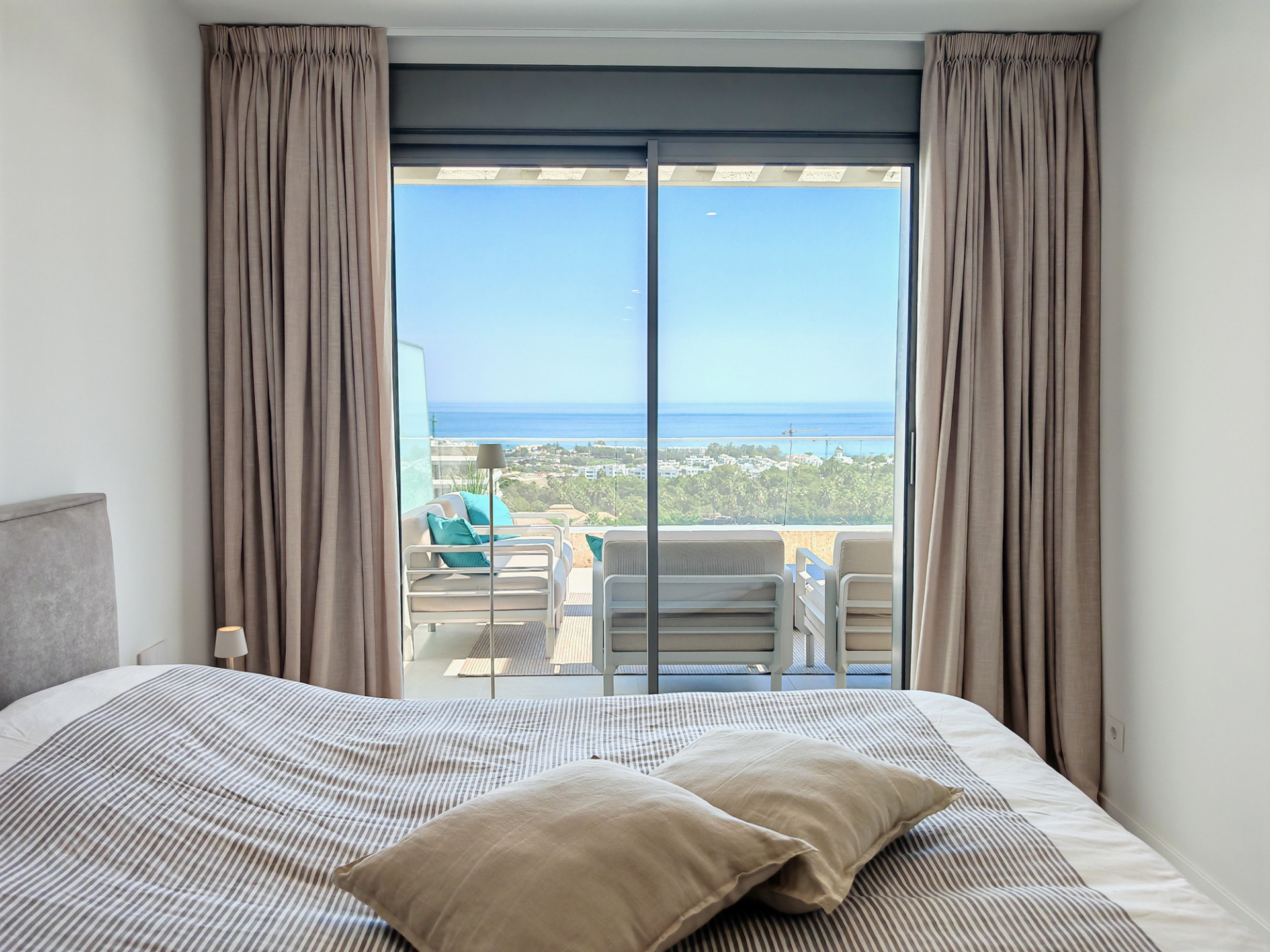 3 Bedroom Apartment in Estepona - Photo 19