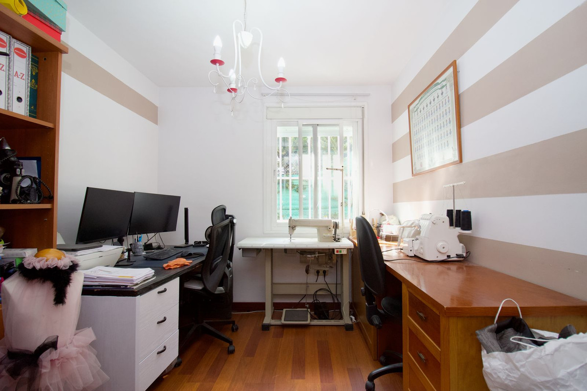 4 Bedroom Townhouse in Coín - Foto 15