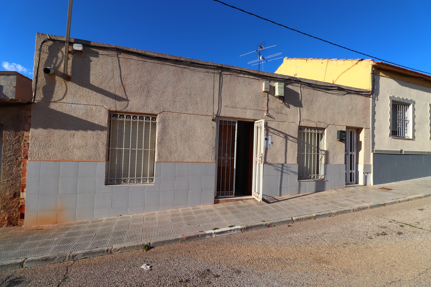 Moradia com 4 quartos com piscina em Alicante, Espanha – Foto 1