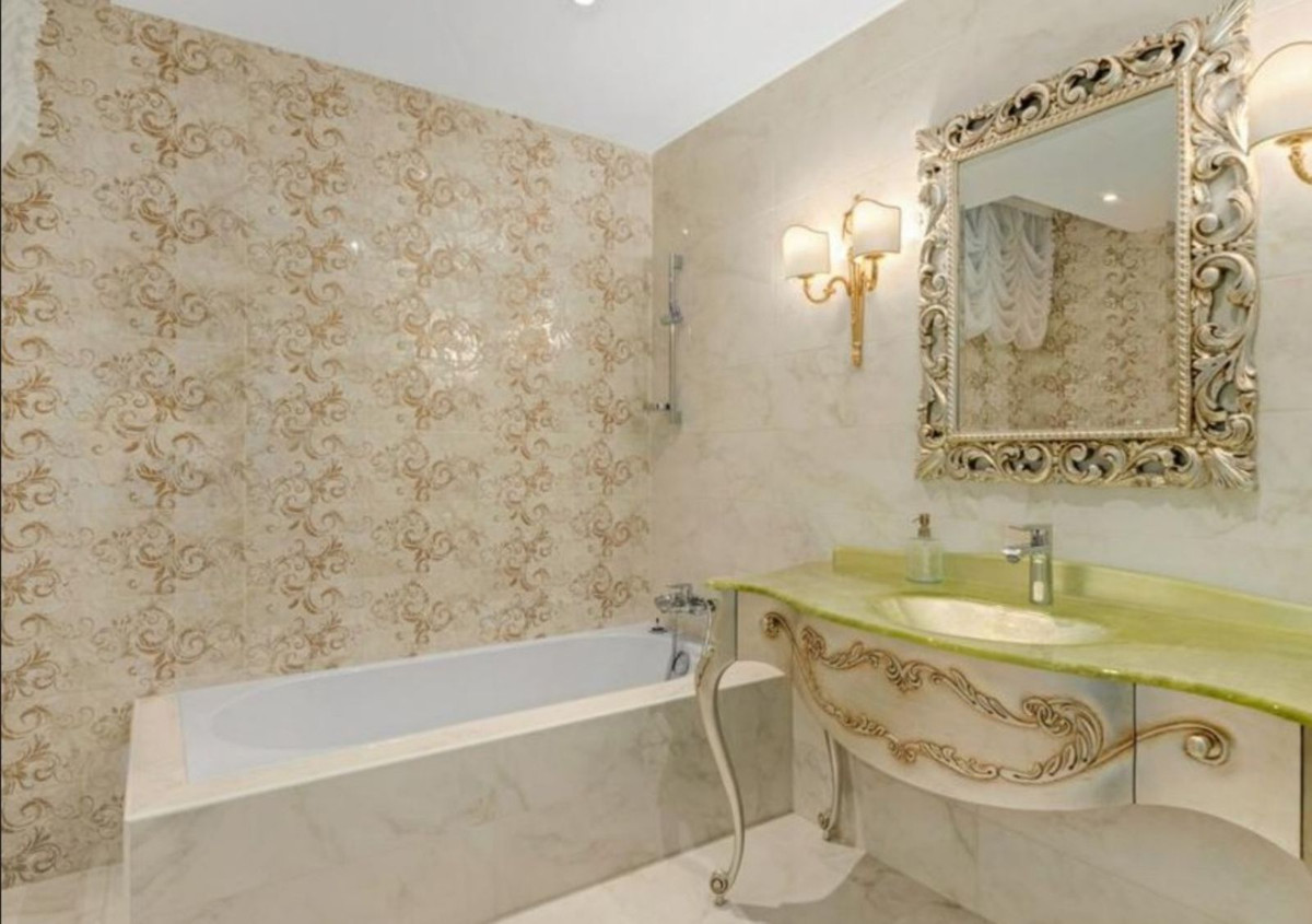 9 Bedroom Villa in Marbella - Photo 11