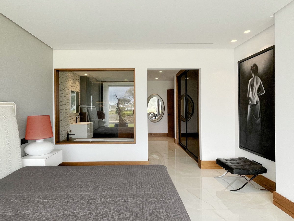 6 Bedroom Villa in San Roque - Photo 82