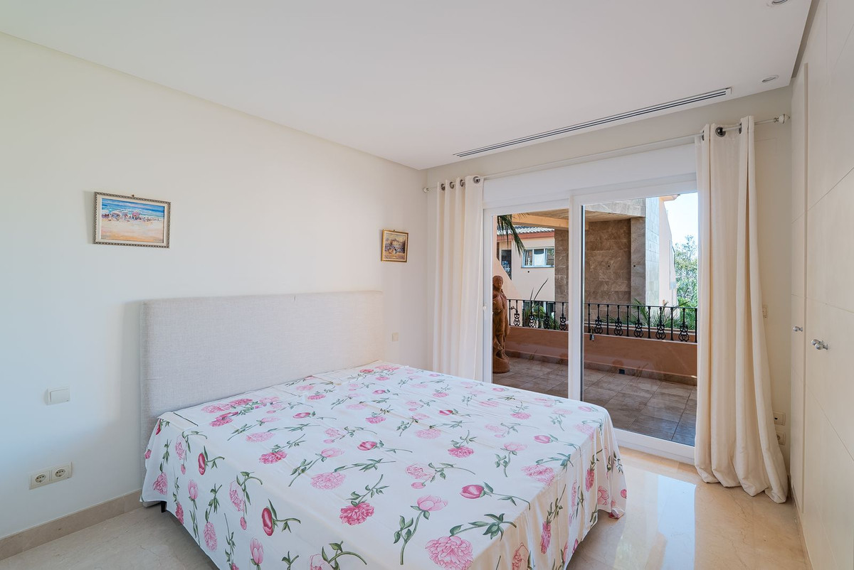 2 Bedroom Apartment in Marbella - Foto 5