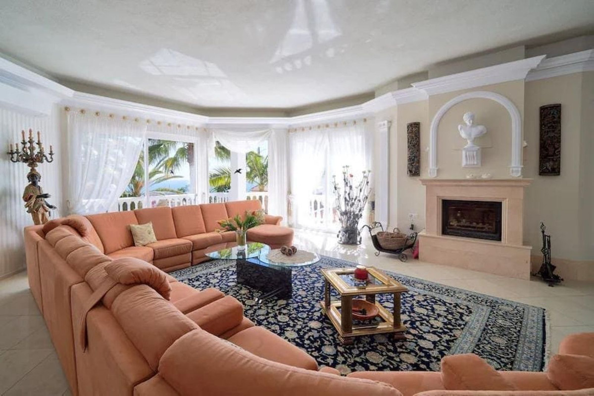 6 Bedroom Villa in Marbella - Фото 26