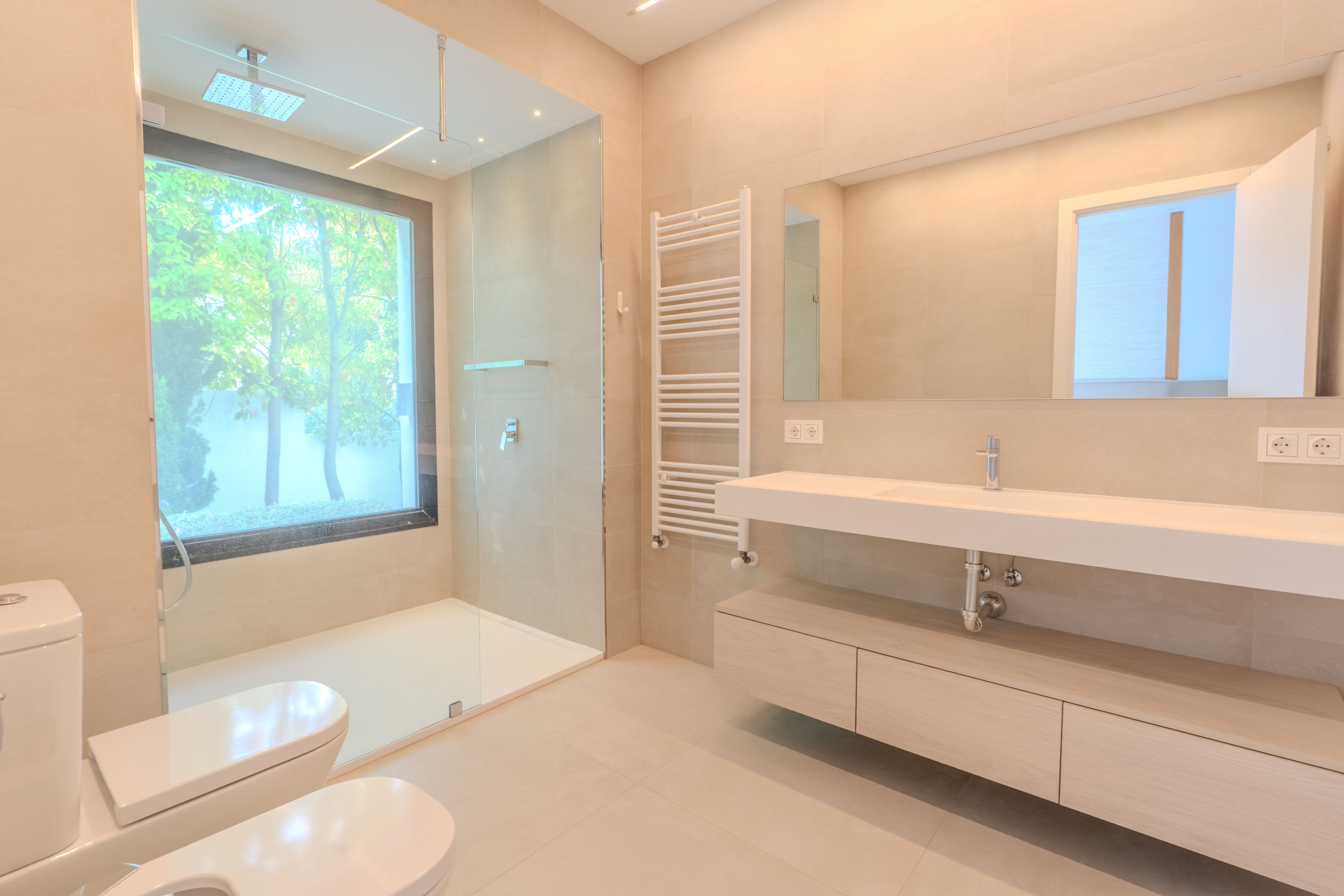 5 Bedroom Villa in Marbella - Photo 31