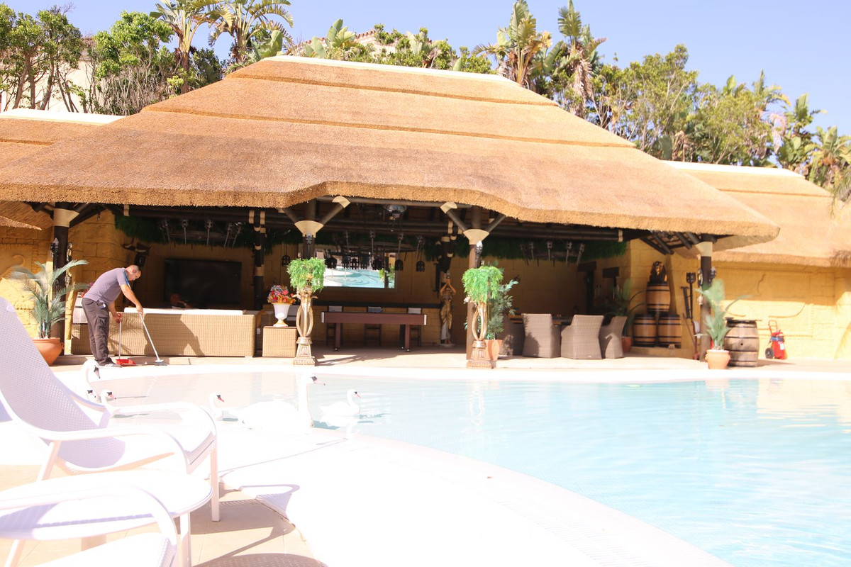 6 Bedroom Villa in Sotogrande - Photo 10