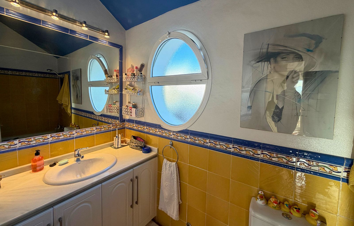 3 Bedroom Townhouse in Marbella - Photo 34