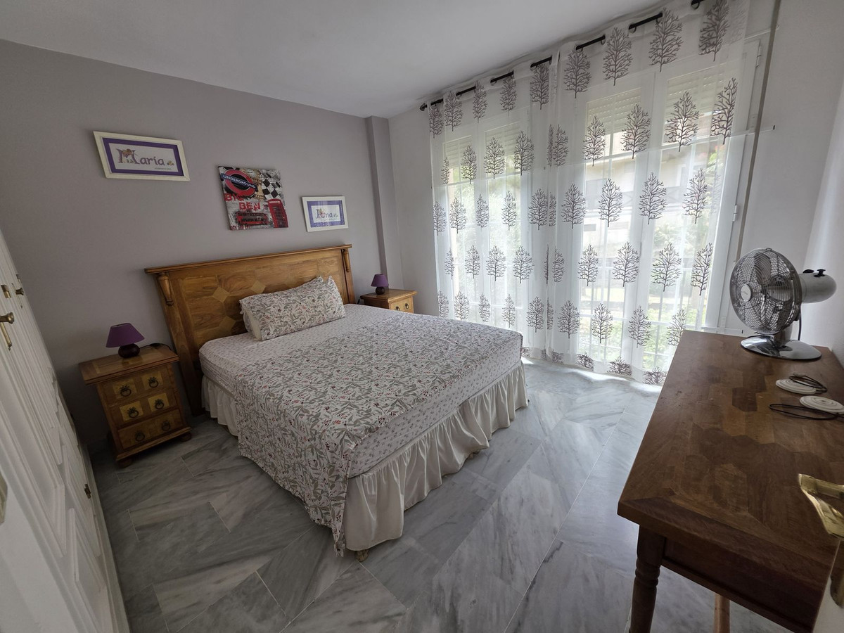 3 Bedroom Villa in San Pedro de Alcántara - Photo 12