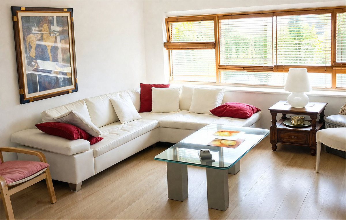 5 Bedroom Villa in Marbella - Photo 9