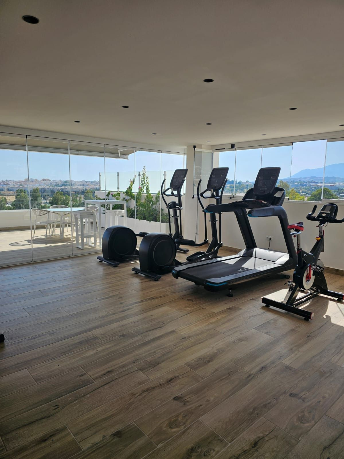 3 Bedroom Apartment in Marbella - Photo 12