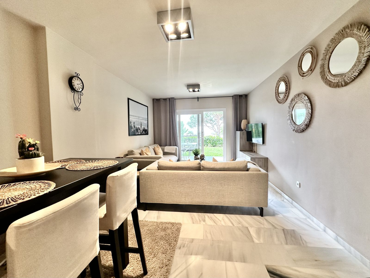 2 Bedroom Apartment in Mijas - Photo 19