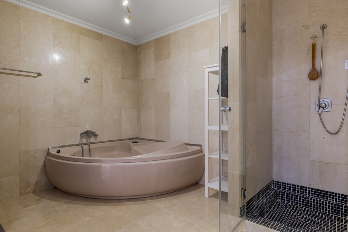 13 Bedroom Villa in Alhaurín el Grande - Foto 42