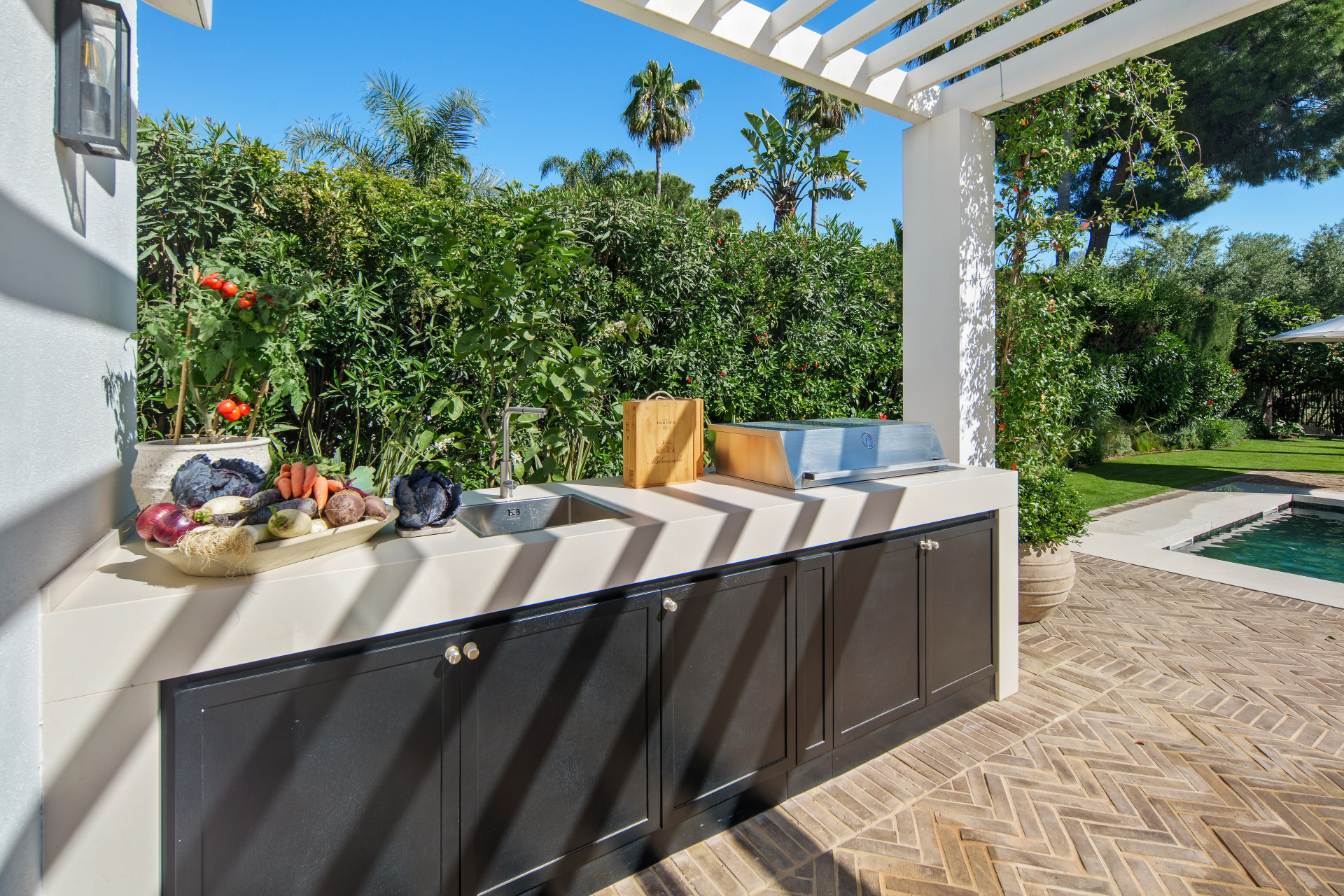 4 Bedroom Villa in Marbella - Photo 28