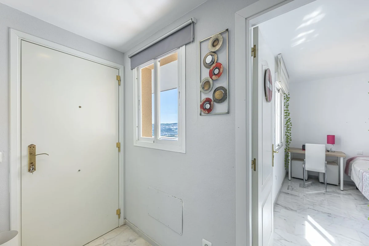 Piso de 3 dormitorios con piscina en Málaga – Foto 19