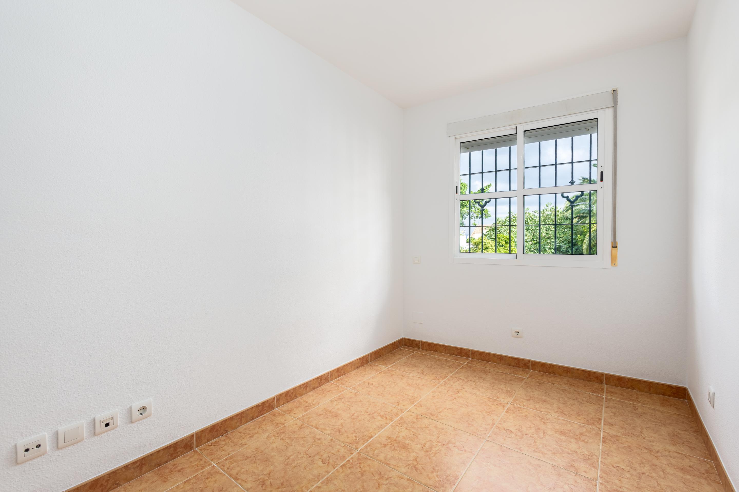 3 Bedroom Apartment in Alhaurín de la Torre - Photo 6