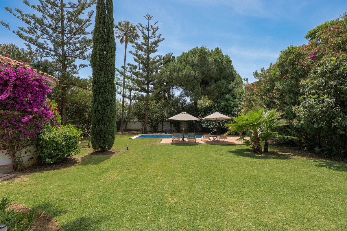 5 Bedroom Villa in San Pedro de Alcántara - Foto 12