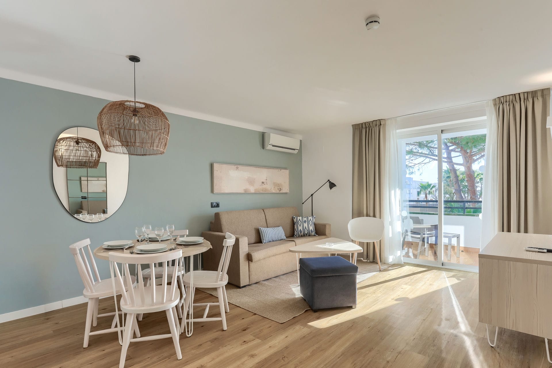 Apartamento com 1 quarto com piscina em Baleares, Espanha – Foto 1