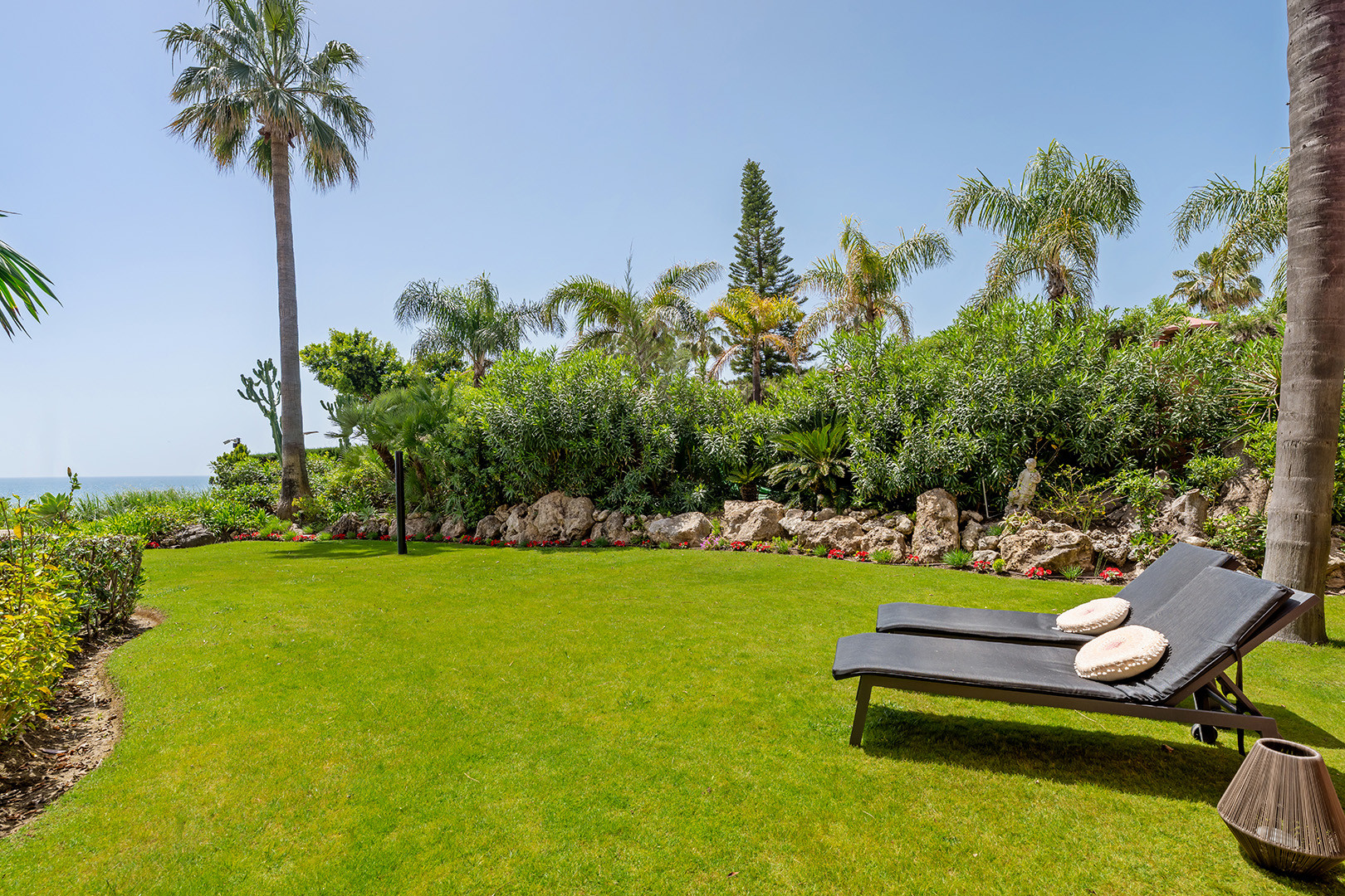 3 Bedroom Apartment in Estepona - Photo 19