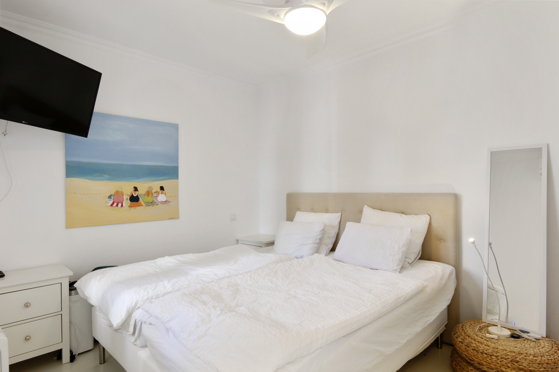 2 Bedroom Apartment in Estepona - Photo 10