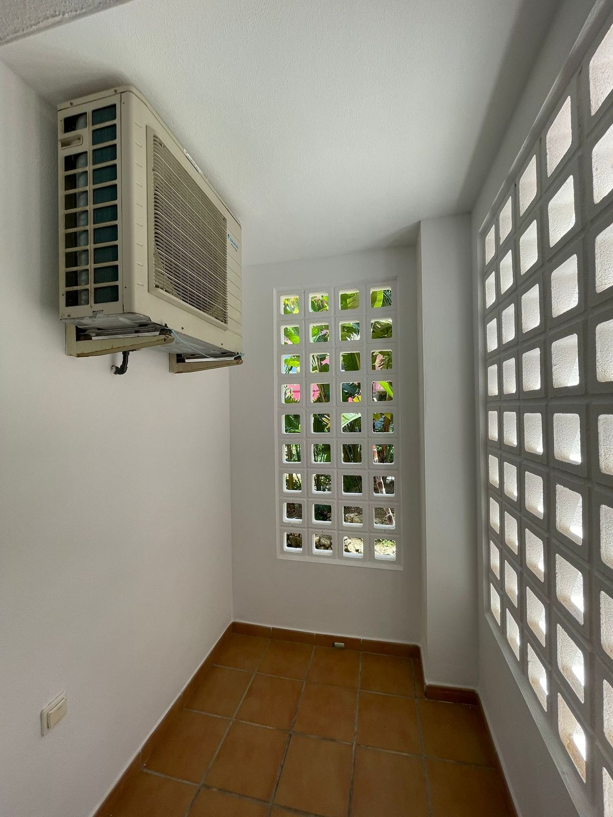 2 Bedroom Apartment in Mijas - Photo 11