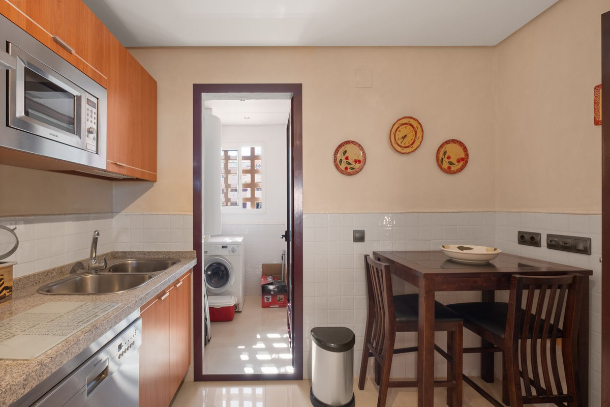 2 Bedroom Apartment in Marbella - Foto 16