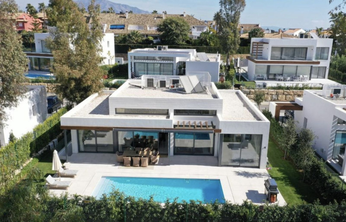 4 Bedroom Villa in Estepona