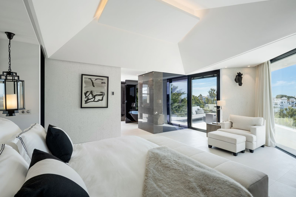 5 Bedroom Villa in Benahavís - Foto 13