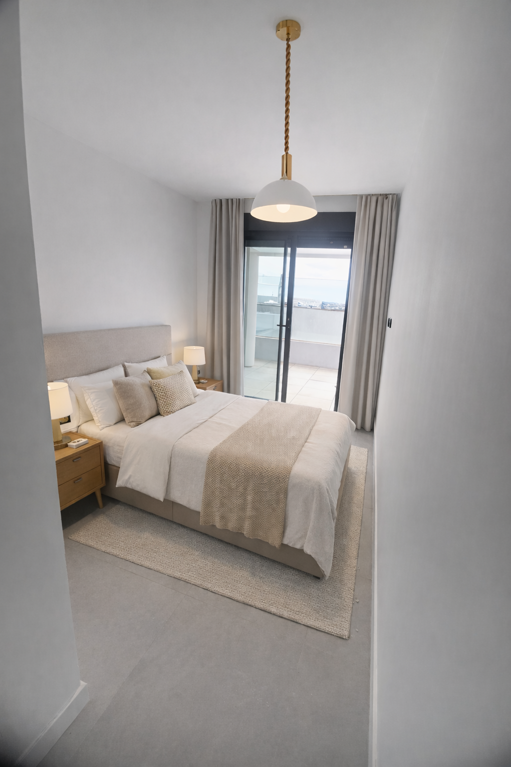 2 Bedroom Apartment in Marbella - Photo 5